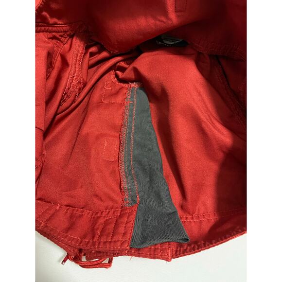 The North Face Shorts Size 30 Red Drawstring Pocket Outdoor Hiking Activewear - Picture 8 of 10